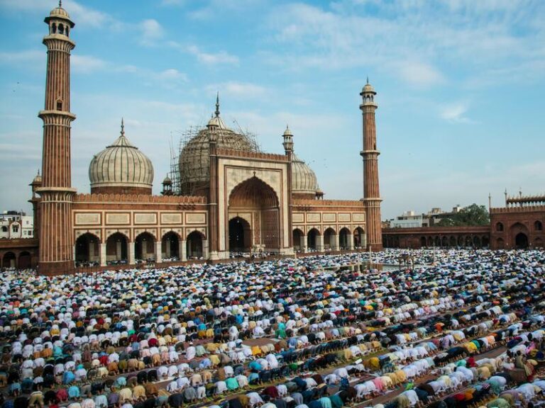 Niat Sholat Idul Fitri Berjamaah Dan Sendirian Ini Tata Caranya