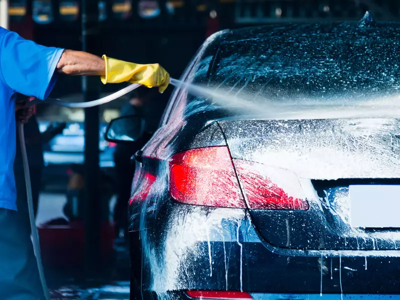 cara mencuci mobil yang benar