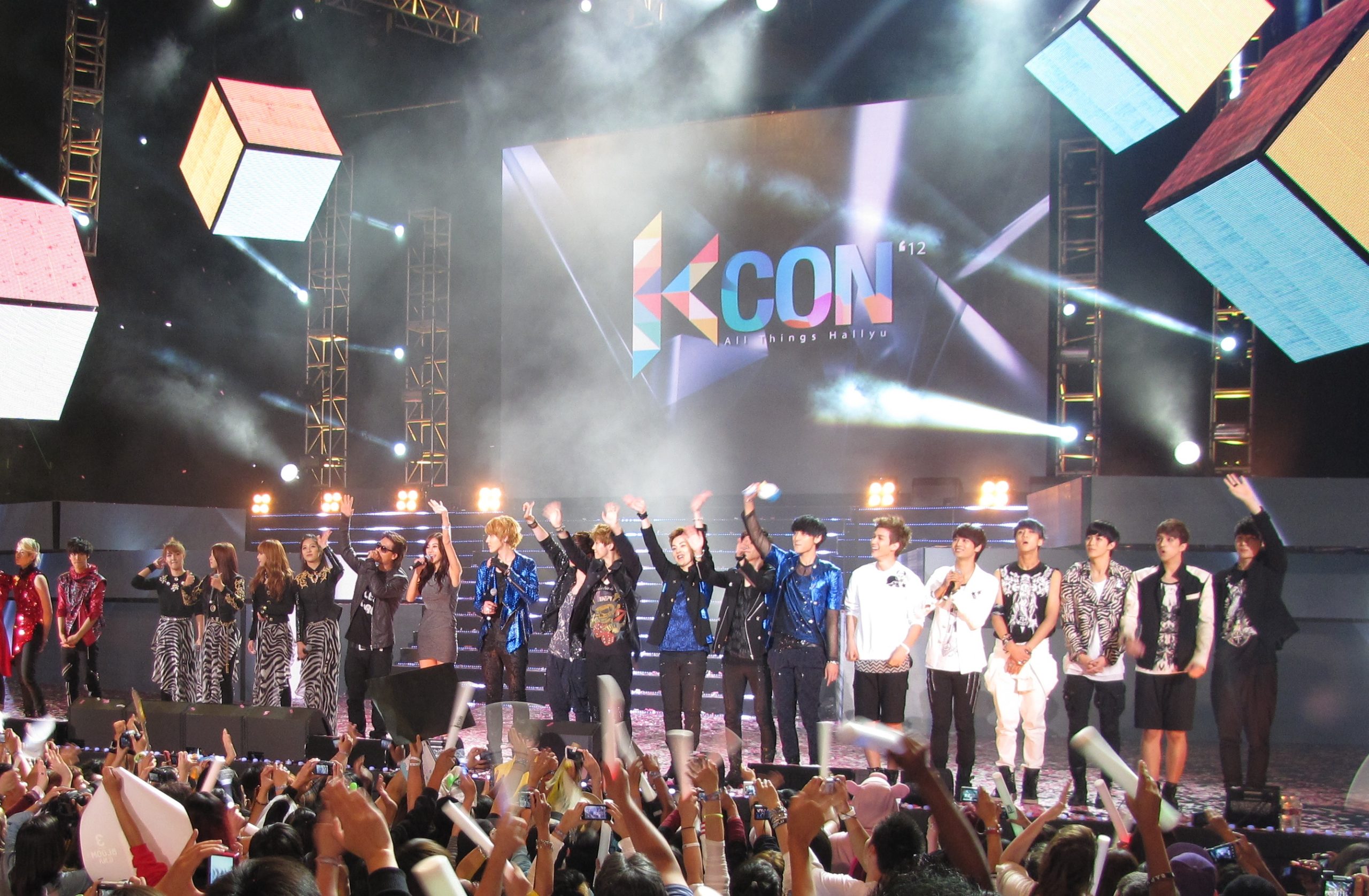 KCON Shopee Live Kpop Fest