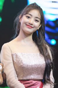 jihyo twice leader grup kpop terbaik