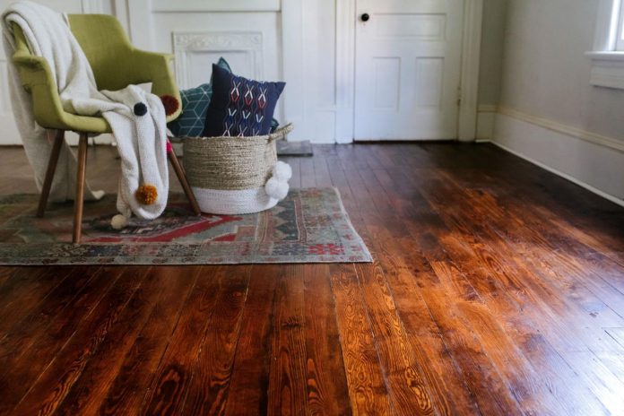 tips merawat lantai kayu
