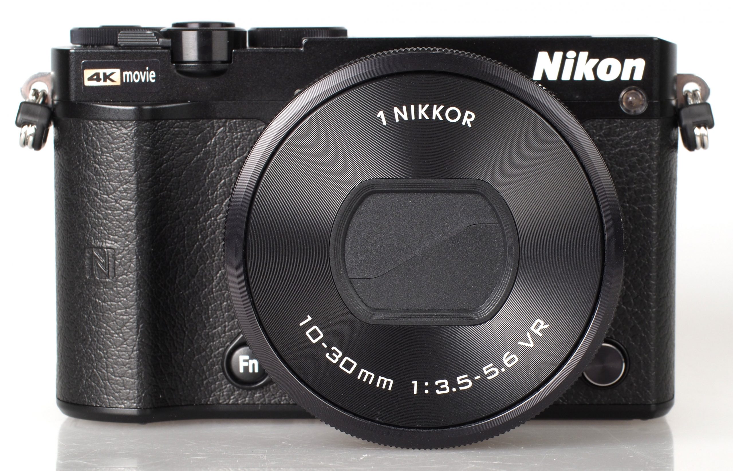 Nikon1 J5 Kamera murah terbaik 2021
