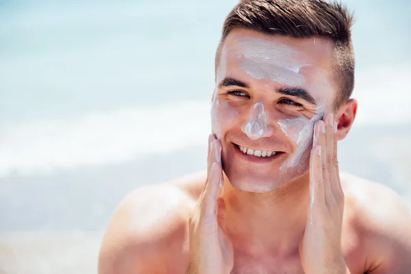 manfaat sunscreen untuk wajah