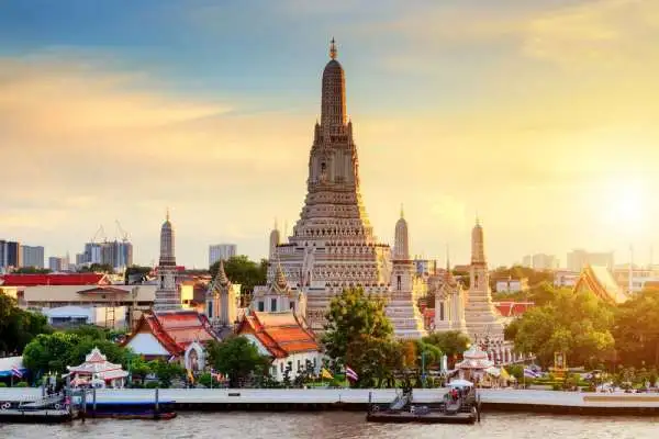 wat arun destinasi wisata Thailand