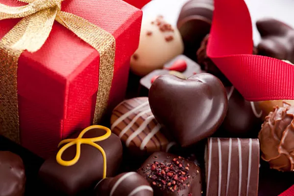 Mengapa Hari Valentine Identik dengan Coklat