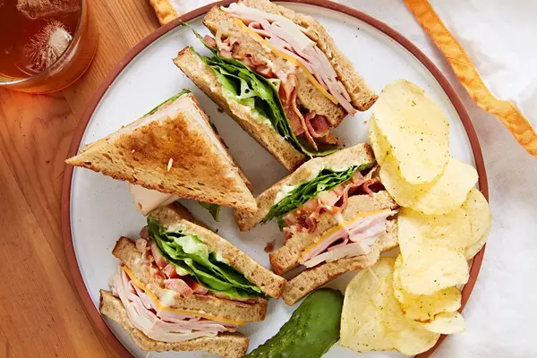 Cara Membuat Sandwich Sederhana yang Bisa Kamu Coba di Rumah