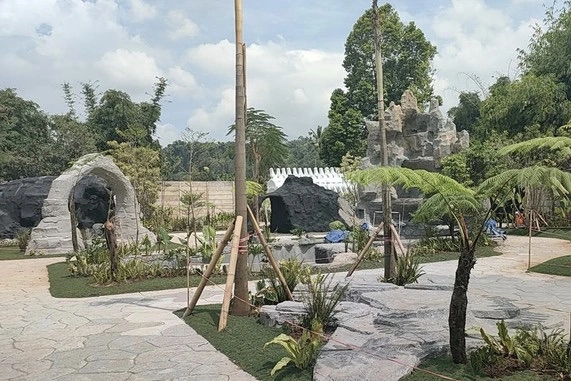 Garut Dinoland - tempat wisata di garut