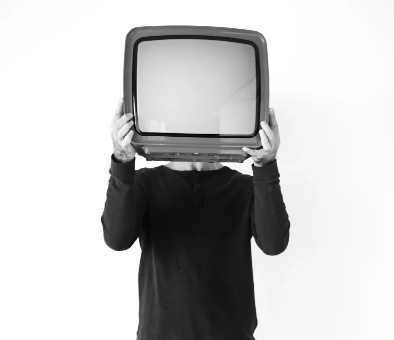 perbedaan tv digital dan analog