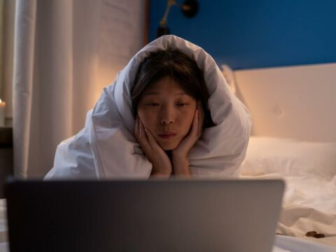 11 Website Nonton Anime Sub Indo yang Resmi dan Legal - Inspirasi Shopee