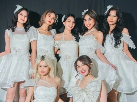 Lirik Lagu Rapsodi JKT48, Ini Fakta-fakta di Baliknya - Inspirasi Shopee