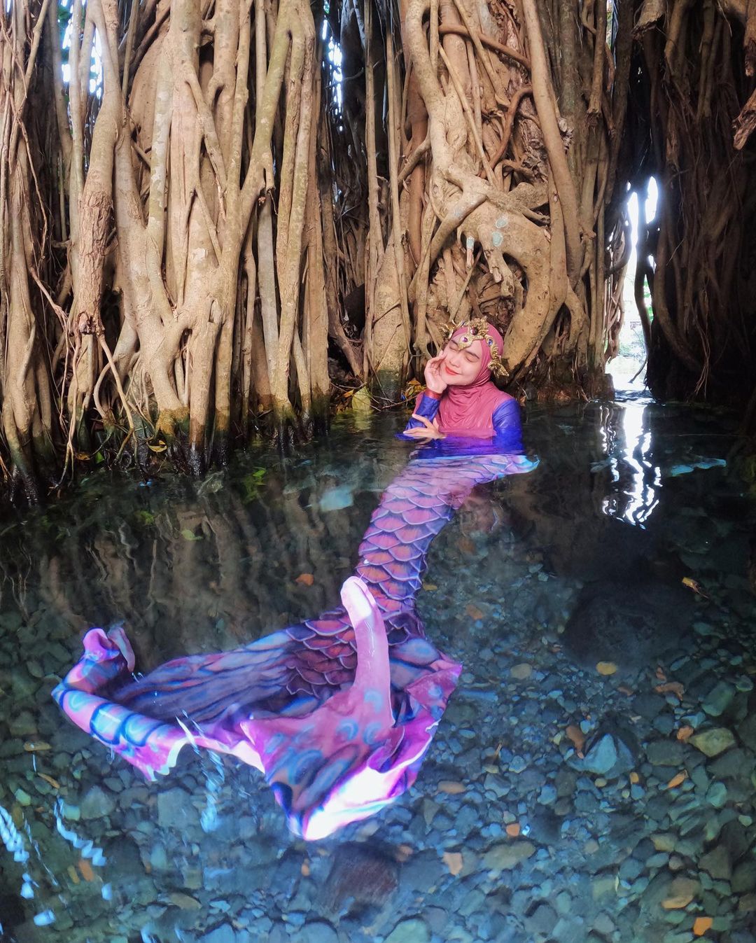 Potret Ria Ricis dengan kostum mermaid
