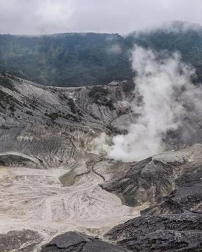 Tempat wisata di Bandung Tangkuban Perahu