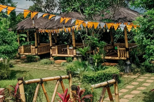 tempat camping di Bandung Saung Awi