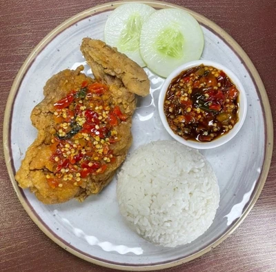 rekomendasi makan siang