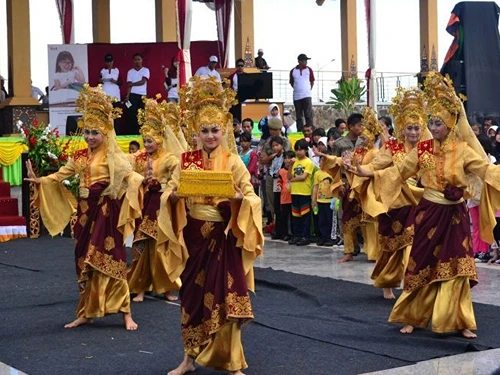 Tarian daerah joget lambak